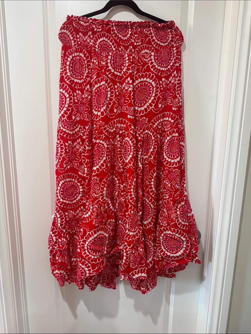 Free People Women's Red Floral Maxi Skirt - Elastic Waist Size S NWOT
